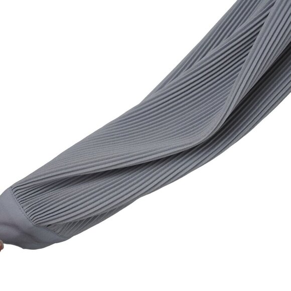 NWOT PrettyLittleThing Grey Pleated Blouse Size 12 - Picture 7 of 9